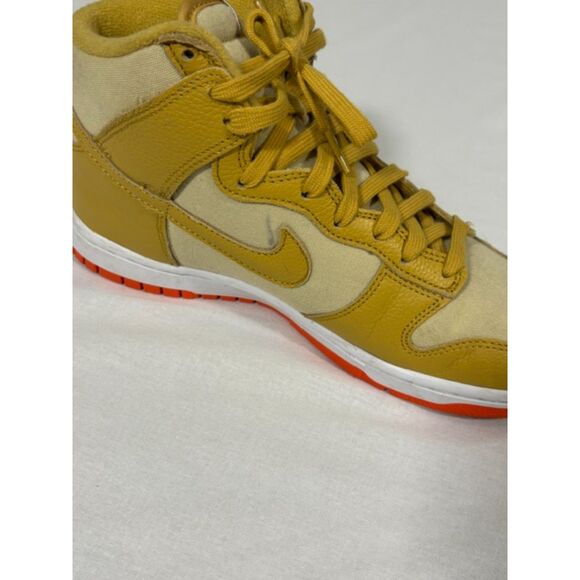 Men\'s Nike Dunk High Retro PRM sneakers US 8.5 Wheat Gold/Safety Orange/White